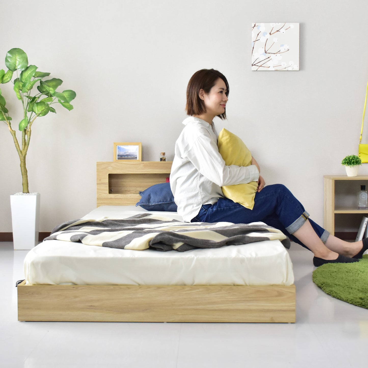 ベッドフレーム 木製 シングル ライト付き コンセント付き ロータイプ ジュガーS